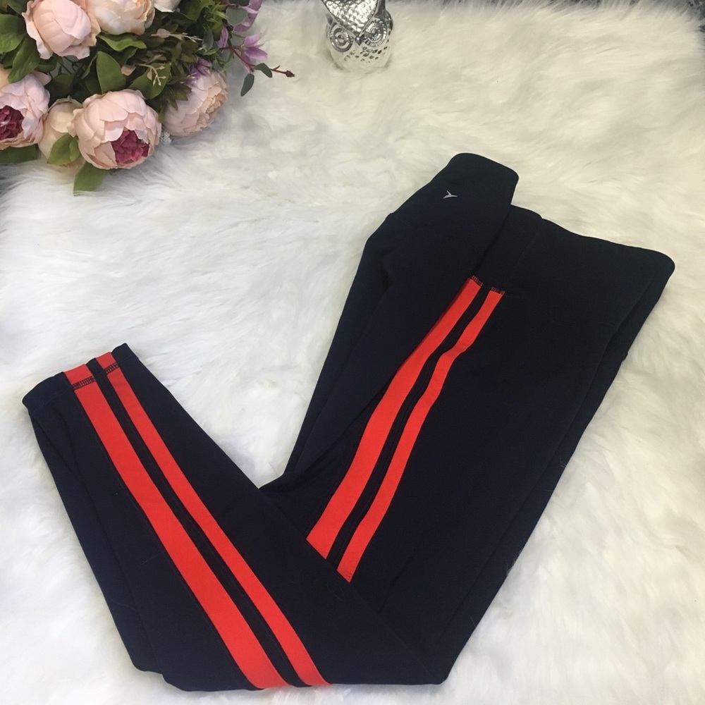 🔷Old Navy‼️Red Stripy Legging Size M